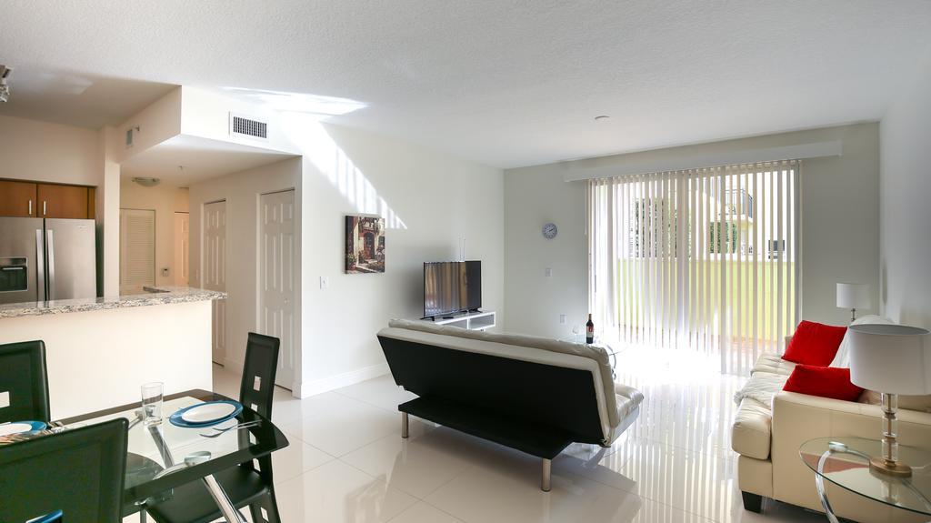 Pelicanstay In Coral Gables Miami Exterior foto