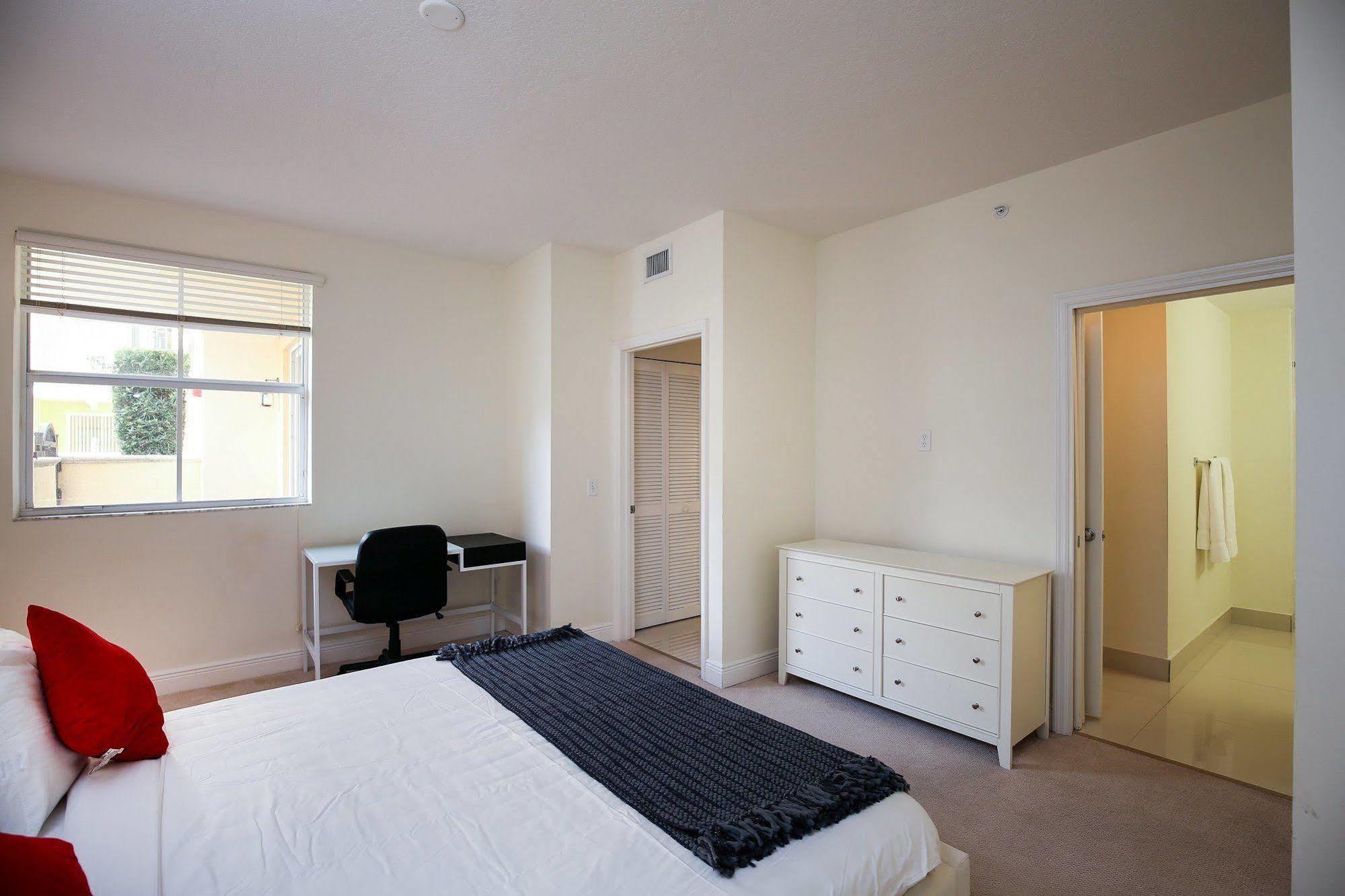 Pelicanstay In Coral Gables Miami Exterior foto